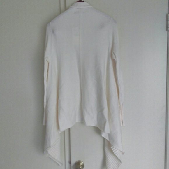 ZARA  Sweater High Low Style  Off White - Picture 2 of 3